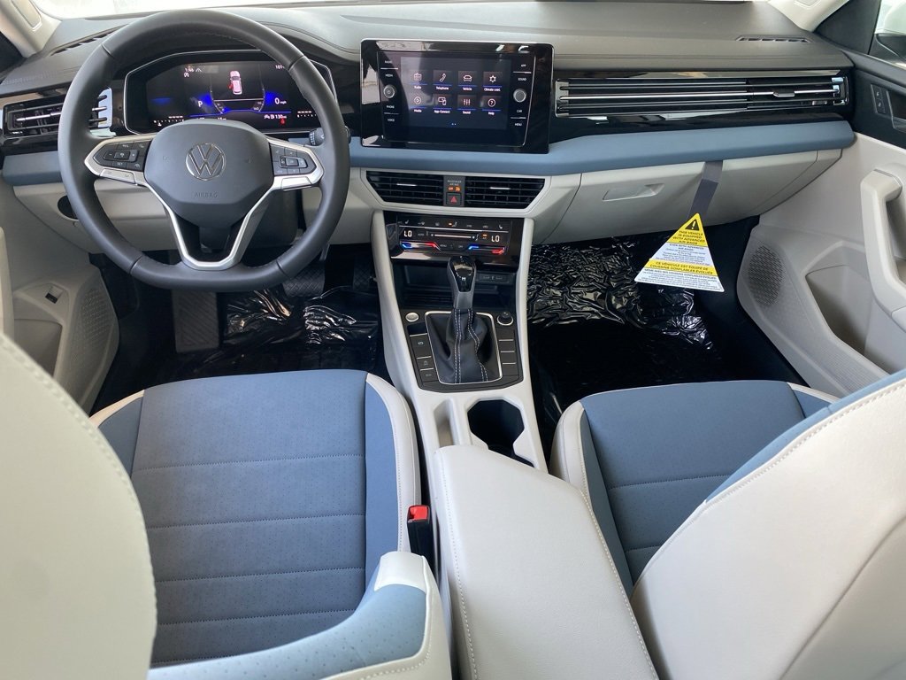 New 2025 Volkswagen Jetta SE image 14