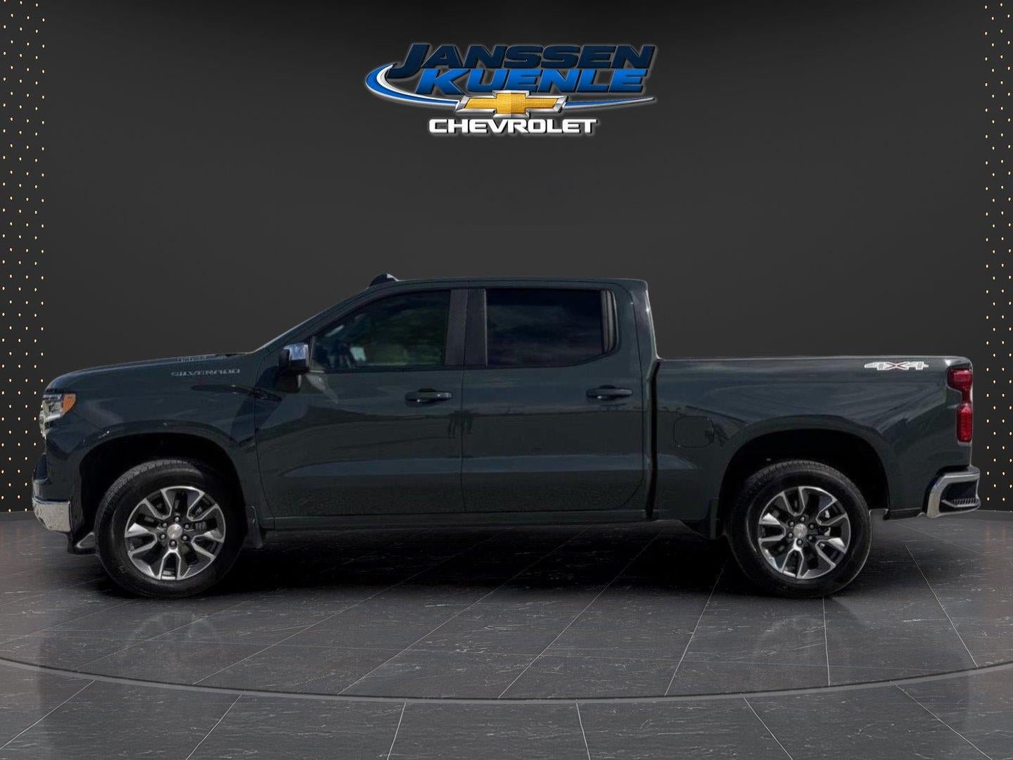 Used 2025 Chevrolet Silverado 1500 LT AWD/4WD image 2