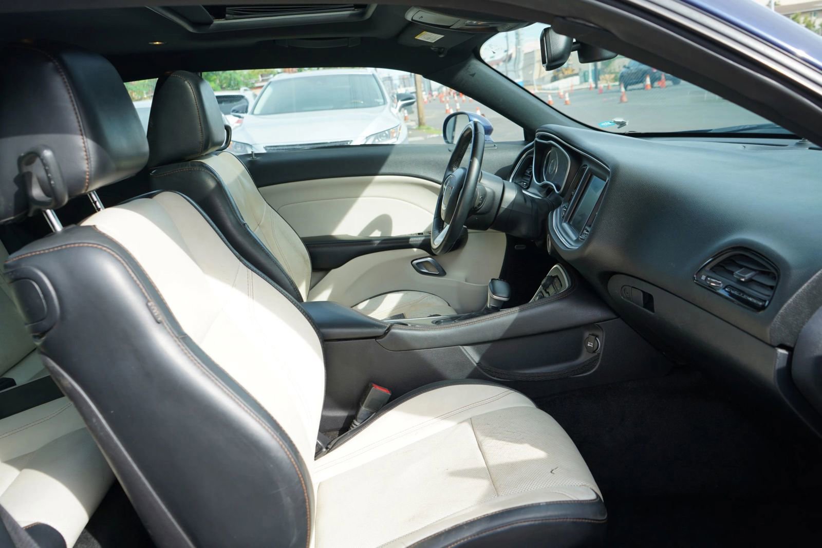 Used 2015 Dodge Challenger SXT Plus image 18