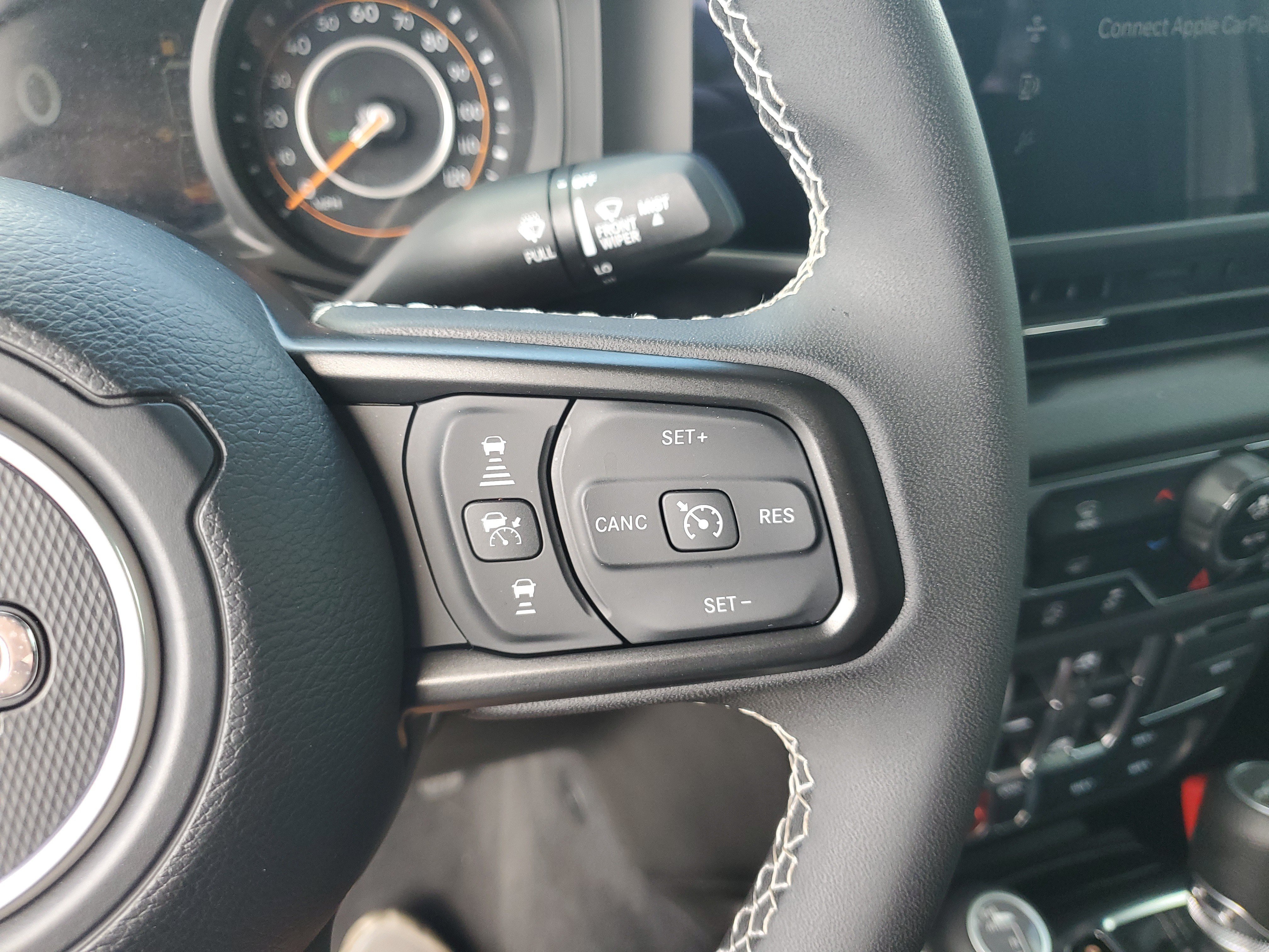 Used 2025 Jeep Gladiator Sport AWD/4WD image 17