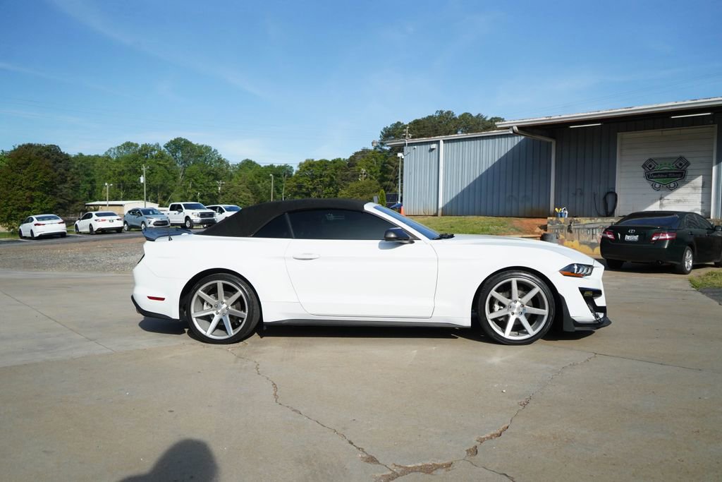 Used 2019 Ford Mustang Premium RWD image 3