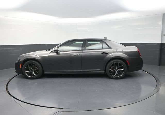 Used 2023 Chrysler 300 S RWD image 4
