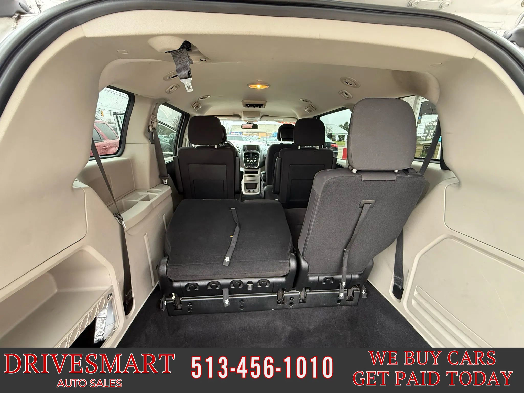 Used 2019 Dodge Grand Caravan SE w/ UConnect Hands-Free Group image 21