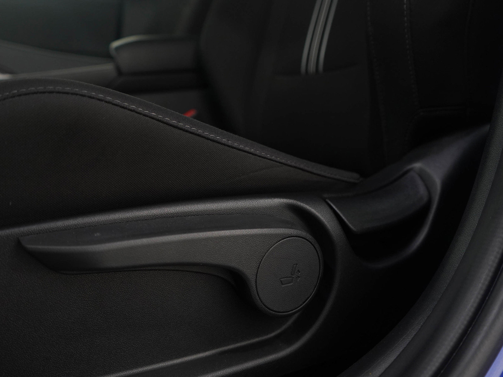 Used 2025 Hyundai Elantra SEL image 20