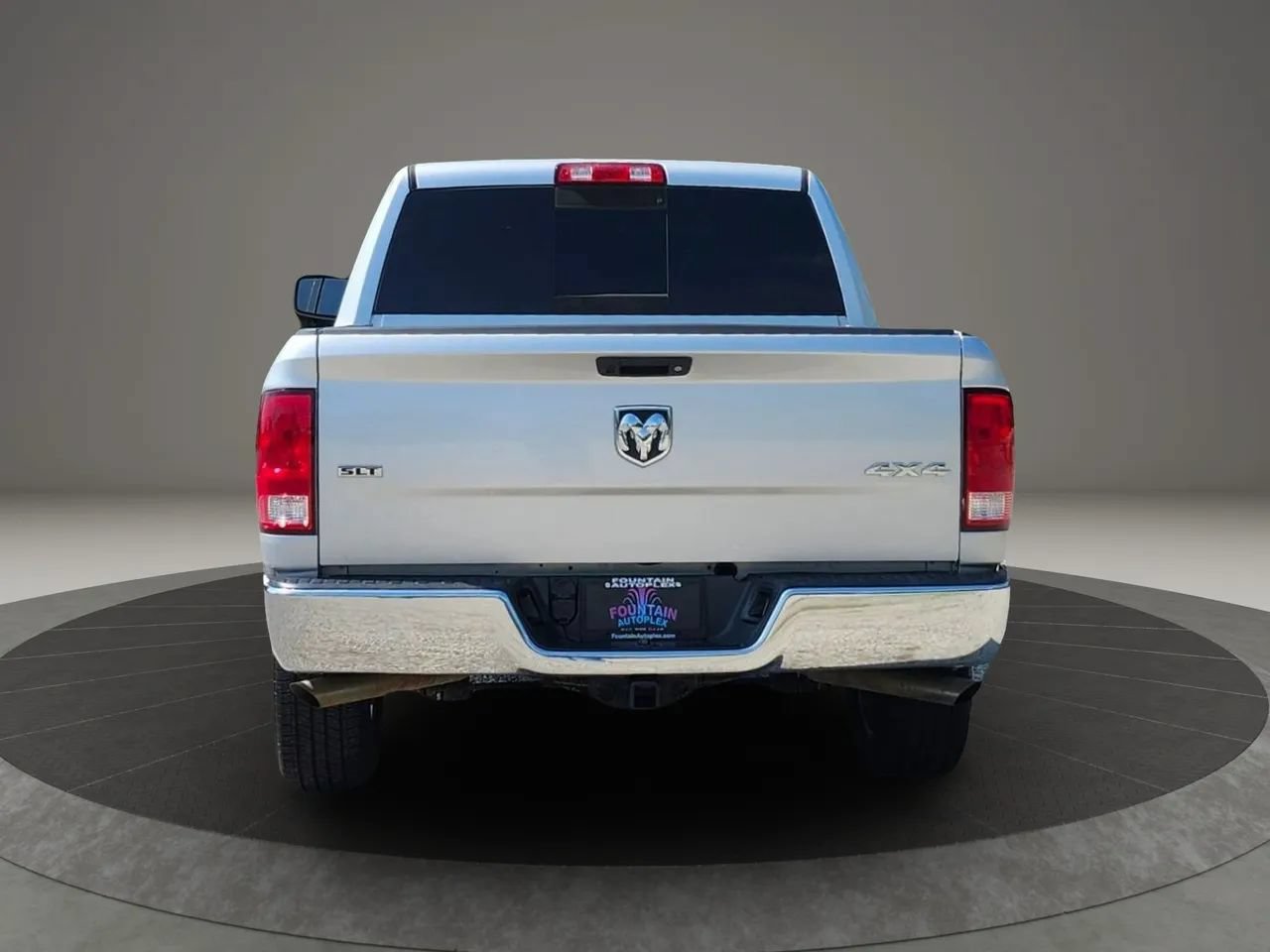 Used 2018 RAM 1500 Classic SLT AWD/4WD image 7