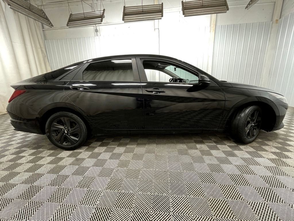 Used 2021 Hyundai Elantra SEL FWD image 15