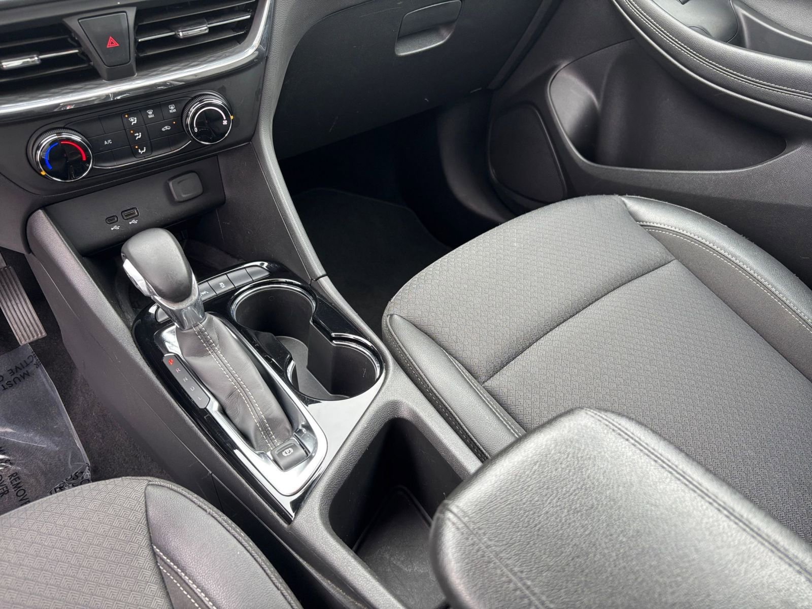 Used 2025 Buick Encore GX Preferred FWD image 40