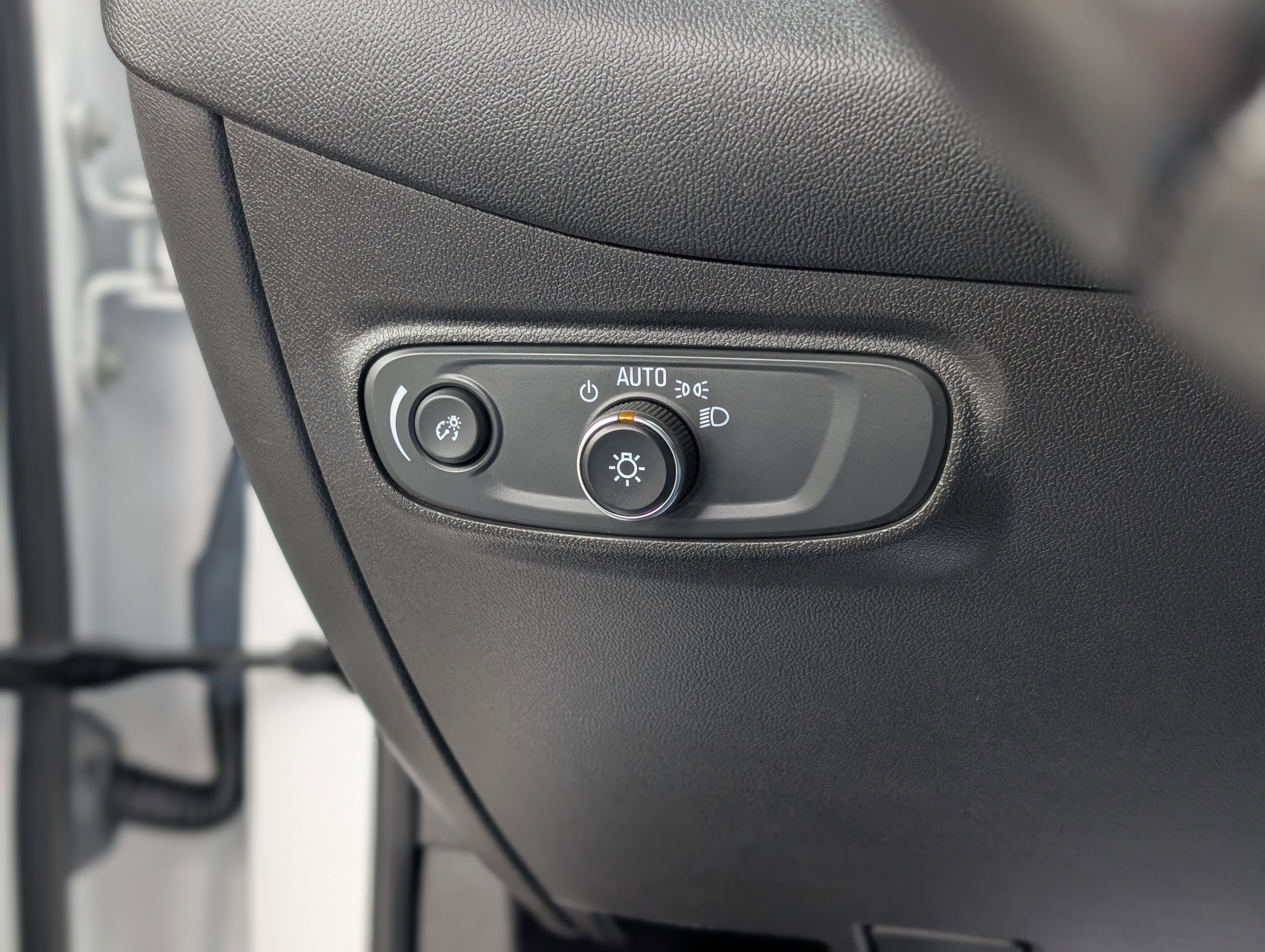 Used 2022 Chevrolet Equinox LT image 25