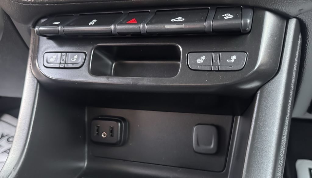 Used 2022 GMC Canyon AT4 AWD/4WD image 26