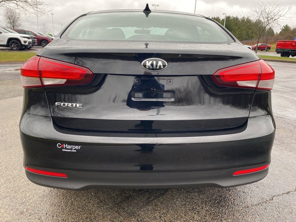 Used 2017 Kia Forte LX image 4