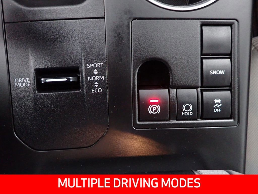 Used 2023 Toyota Highlander L image 3