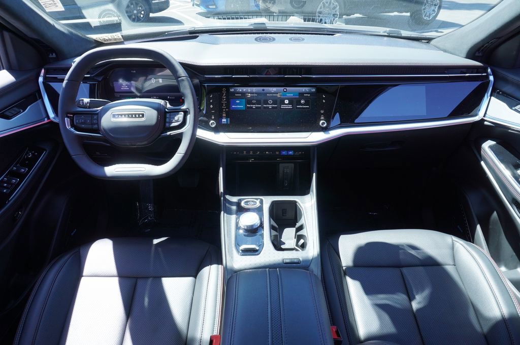Used 2025 Jeep Wagoneer S Launch Edition image 11