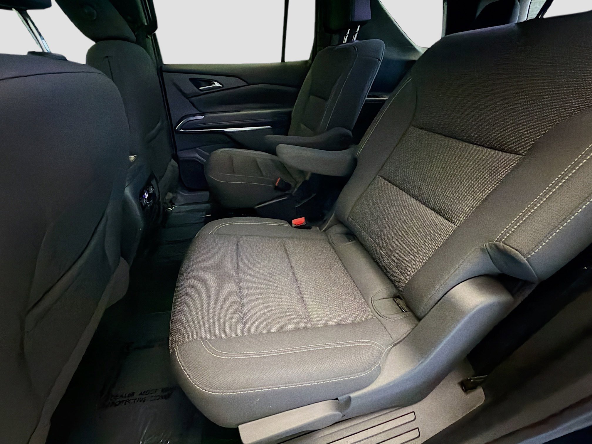 Used 2024 Chevrolet Traverse LT image 13