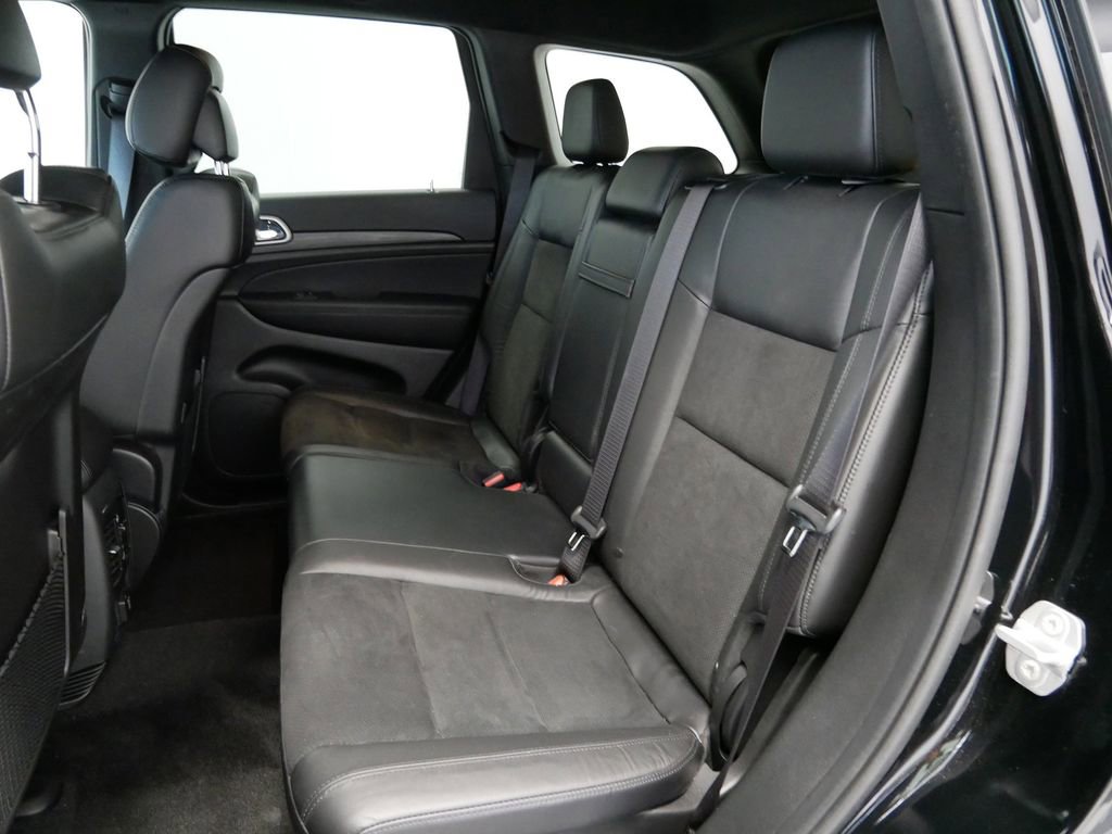 Certified 2022 Jeep Grand Cherokee Laredo X image 9