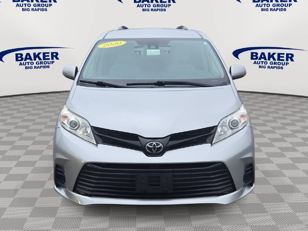Used 2020 Toyota Sienna L FWD image 9