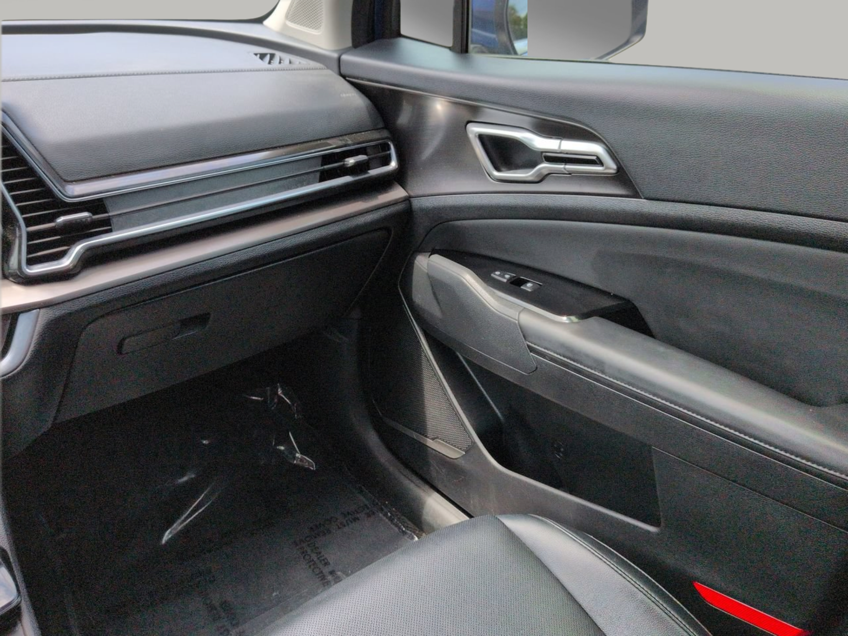 Certified 2025 Kia Sportage EX w/ Premium Package FWD image 20