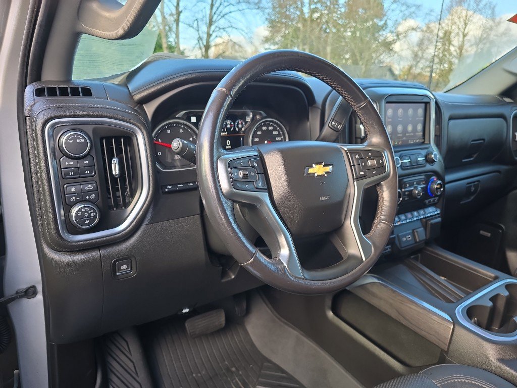 Certified 2021 Chevrolet Silverado 3500 LTZ w/ LTZ Premium Package image 13