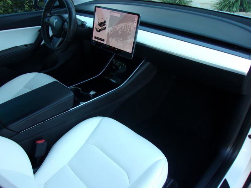 Used 2021 Tesla Model Y Long Range image 34