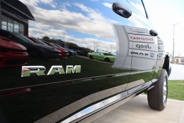 Used 2025 RAM 2500 Big Horn AWD/4WD image 9