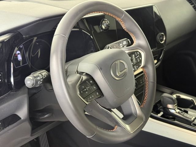 Used 2022 Lexus NX 250 FWD w/ Towing Package (2000 Lbs) image 18
