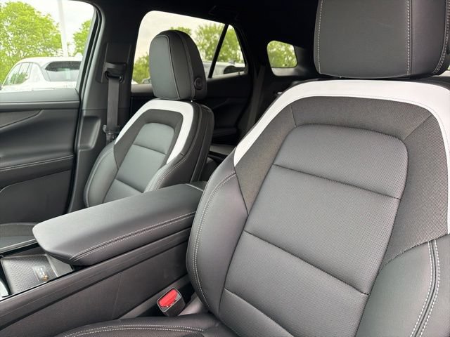New 2026 Chevrolet Blazer EV LT AWD/4WD image 14