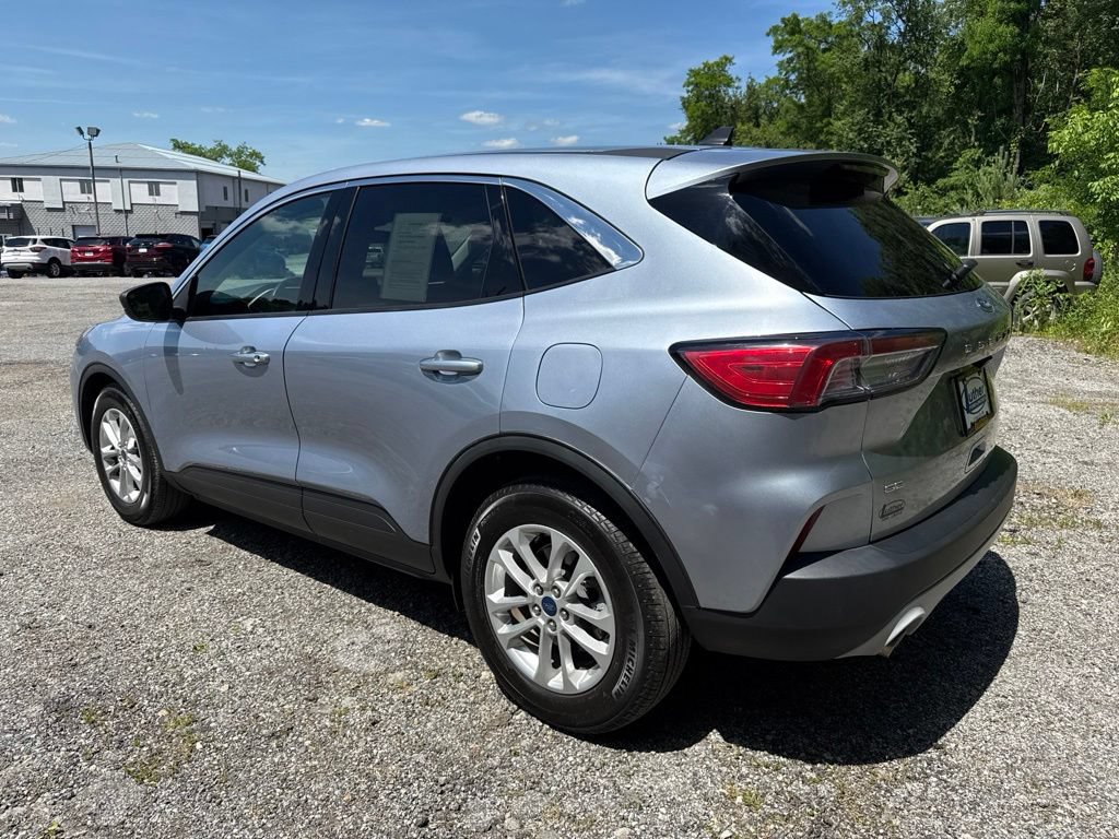 Used 2022 Ford Escape SE w/ Convenience Package FWD image 7