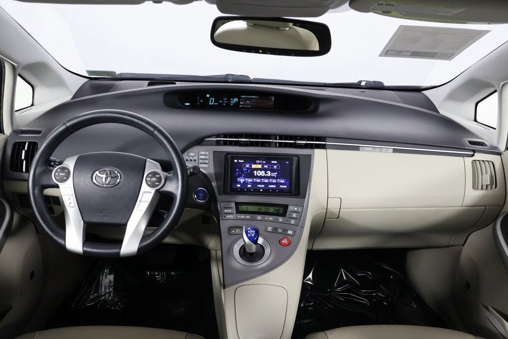 Used 2013 Toyota Prius Five FWD image 8