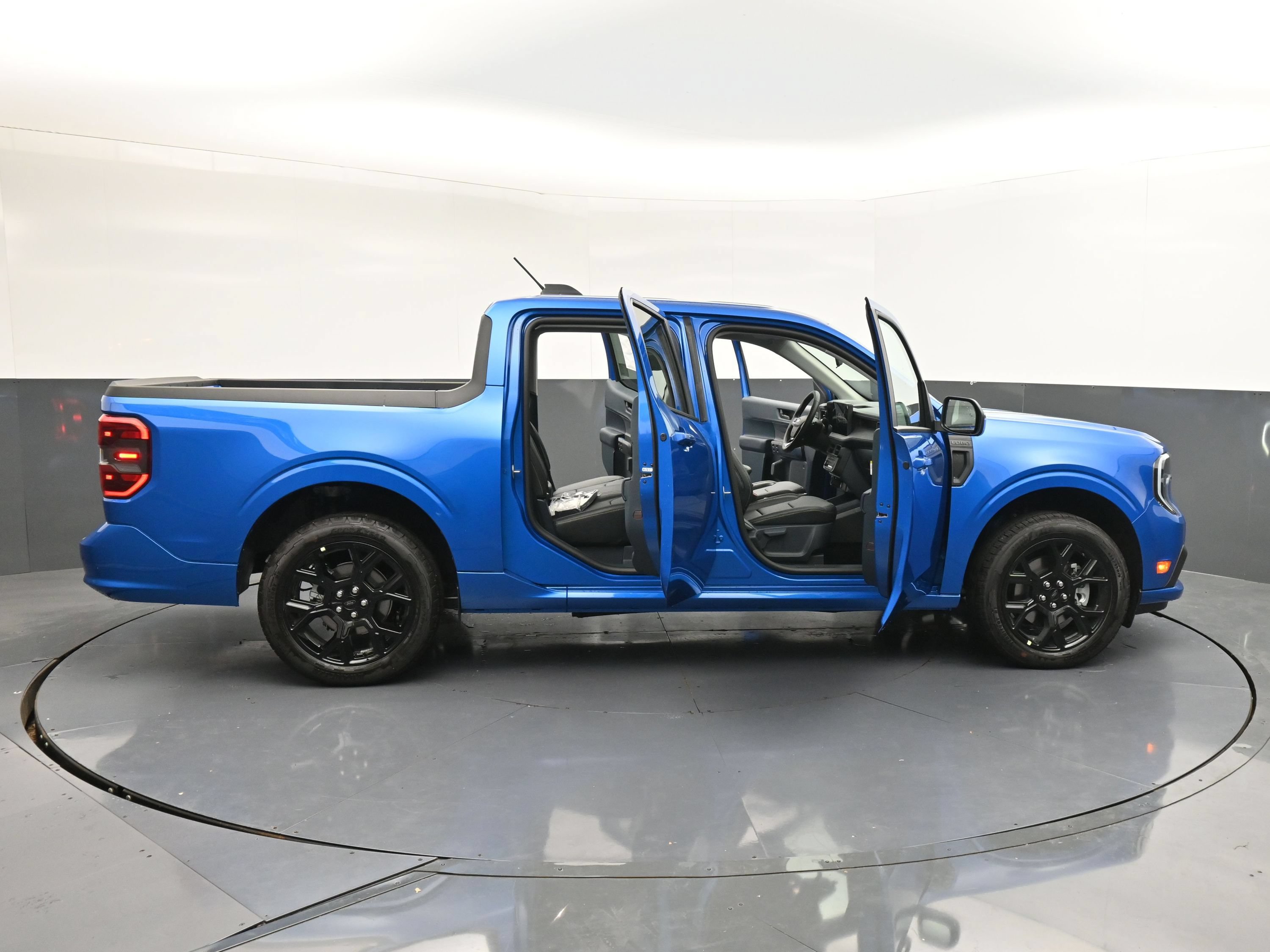New 2026 Ford Maverick Lobo AWD/4WD image 26