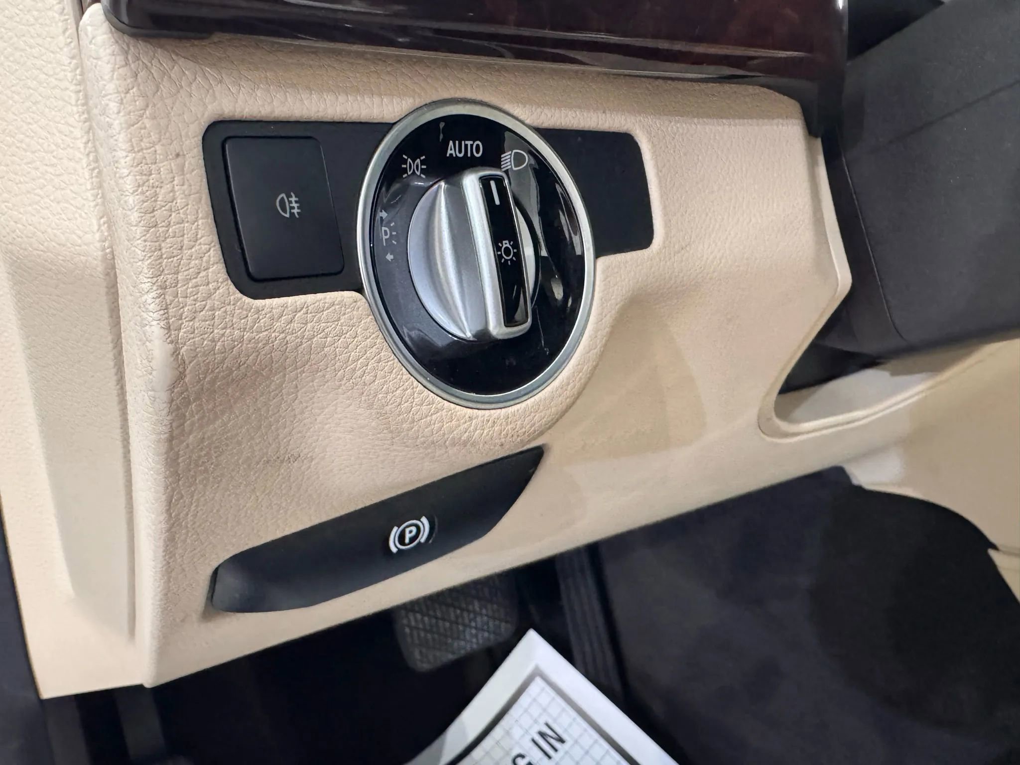 Used 2015 Mercedes-Benz GLK 350 4MATIC image 25