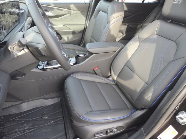 New 2026 Buick Envista Sport Touring w/ Convenience I Package FWD image 32