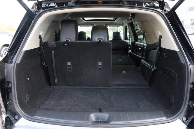 Certified 2025 Nissan Pathfinder SL w/ SL Premium Package FWD image 8