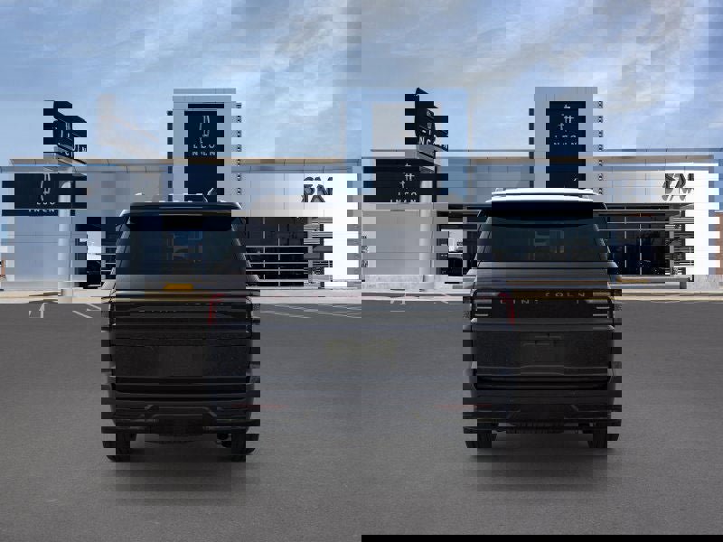 New 2025 Lincoln Navigator Reserve image 5