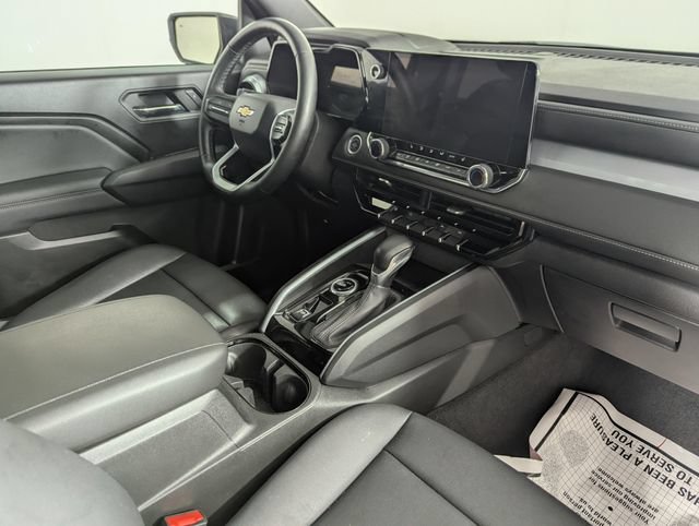 Used 2024 Chevrolet Colorado LT w/ LT Convenience Package III AWD/4WD image 24