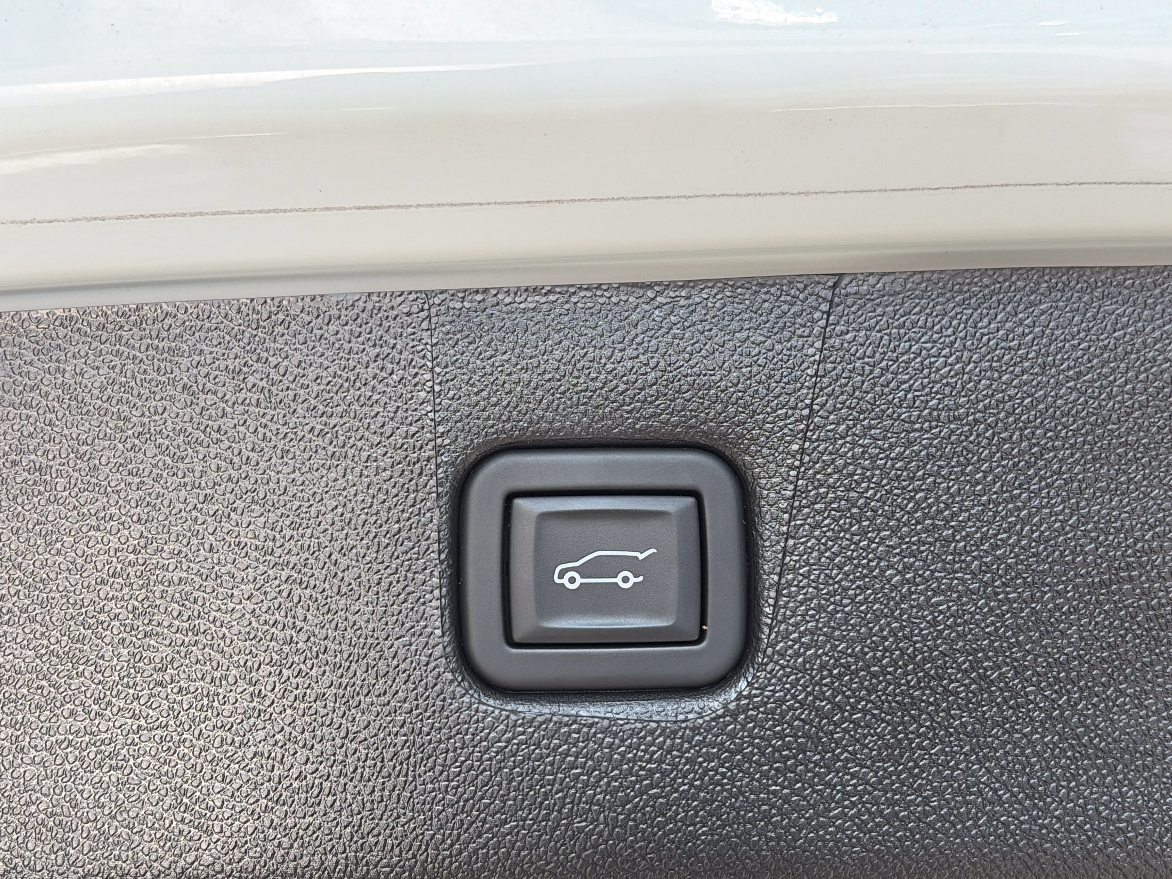 Certified 2024 Chevrolet Blazer LT w/ Convenience Package AWD/4WD image 14