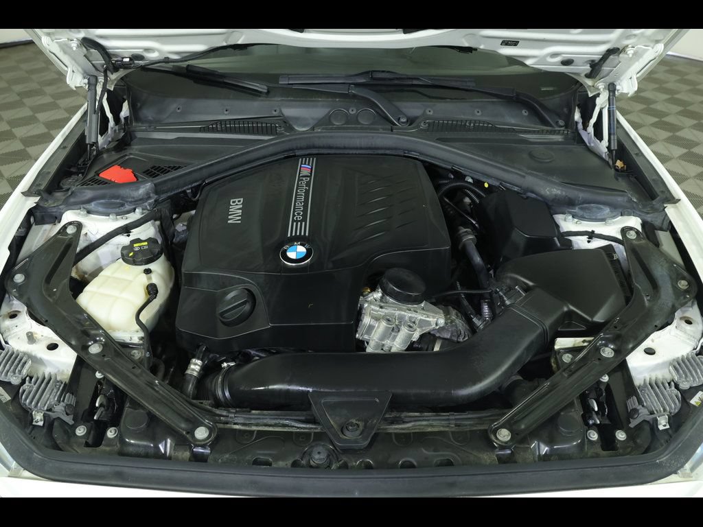 Used 2016 BMW M235i Convertible RWD image 18