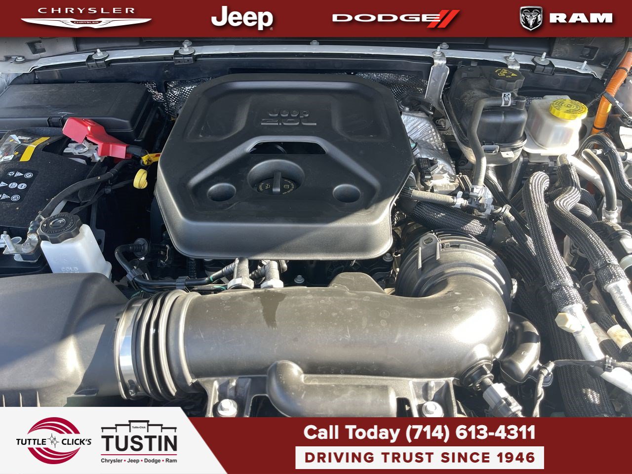 Used 2024 Jeep Wrangler Unlimited AWD/4WD image 32
