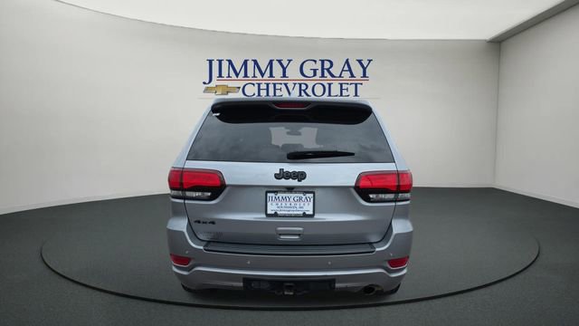 Used 2021 Jeep Grand Cherokee Laredo X image 4