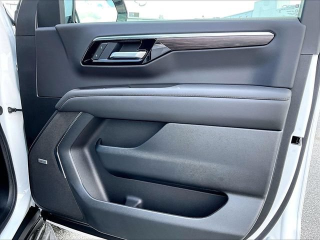 New 2026 Chevrolet Tahoe LT w/ Comfort Package AWD/4WD image 29