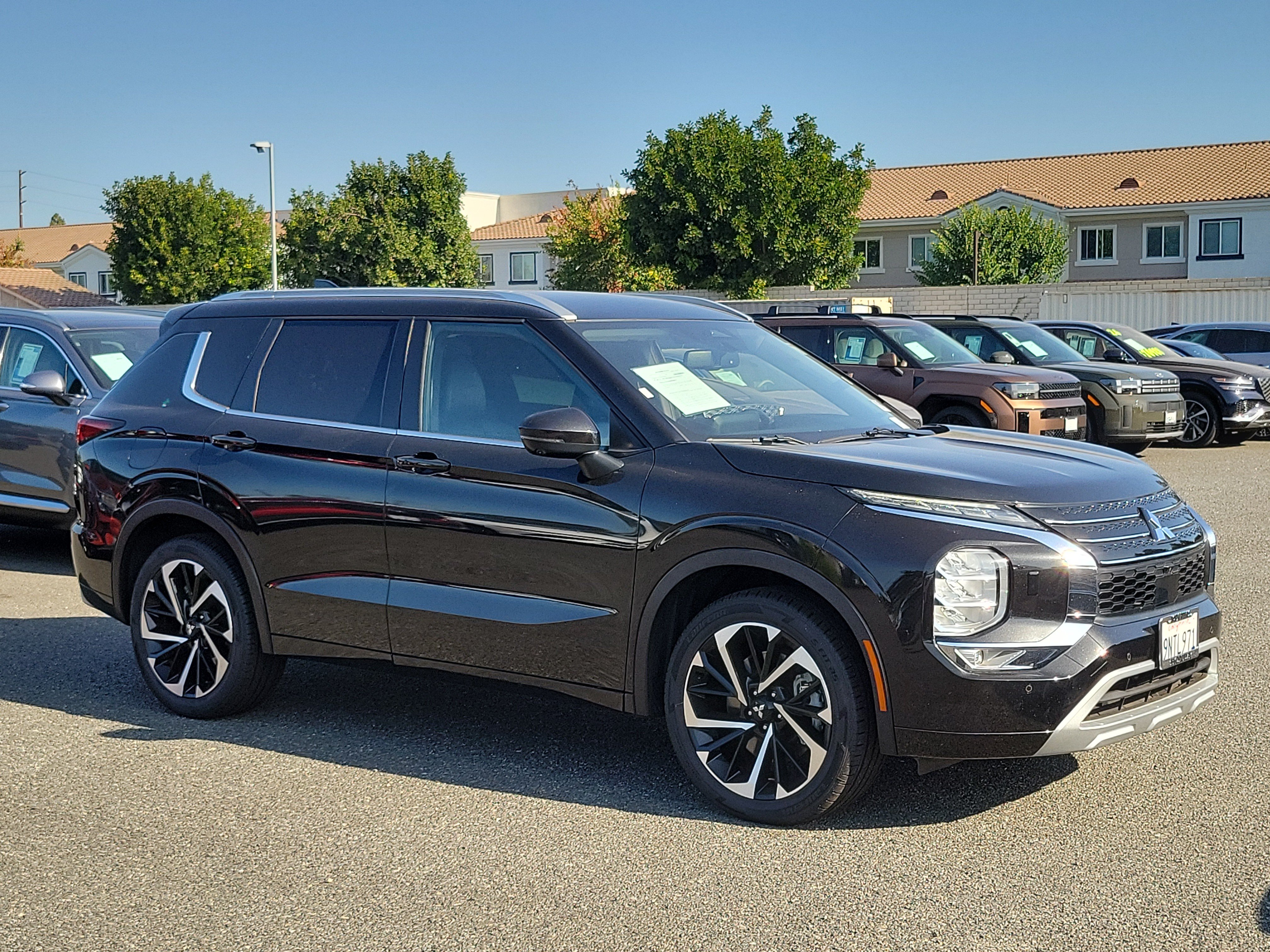 Used 2022 Mitsubishi Outlander SEL AWD/4WD image 28