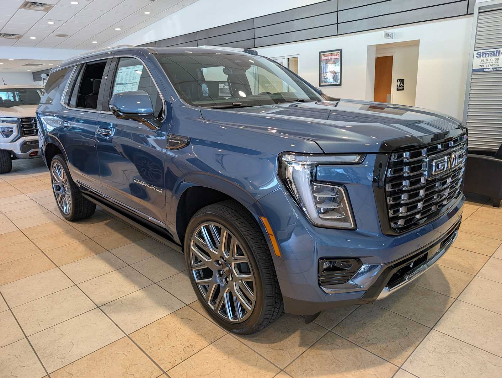 New 2026 GMC Yukon Denali Ultimate w/ LPO, Floor Liner Package AWD/4WD image 5