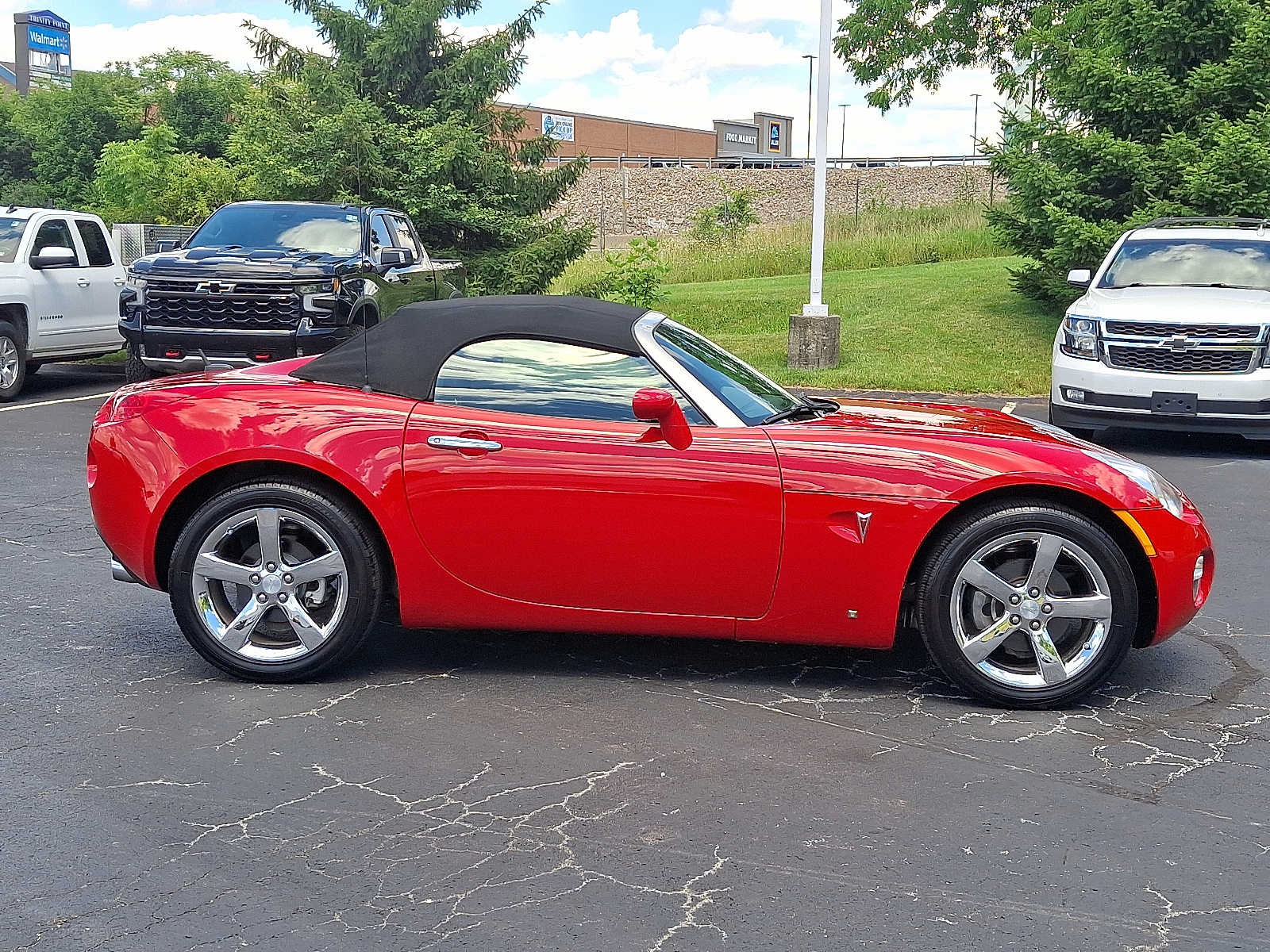 Used 2008 Pontiac Solstice Convertible w/ Premium Package RWD image 7