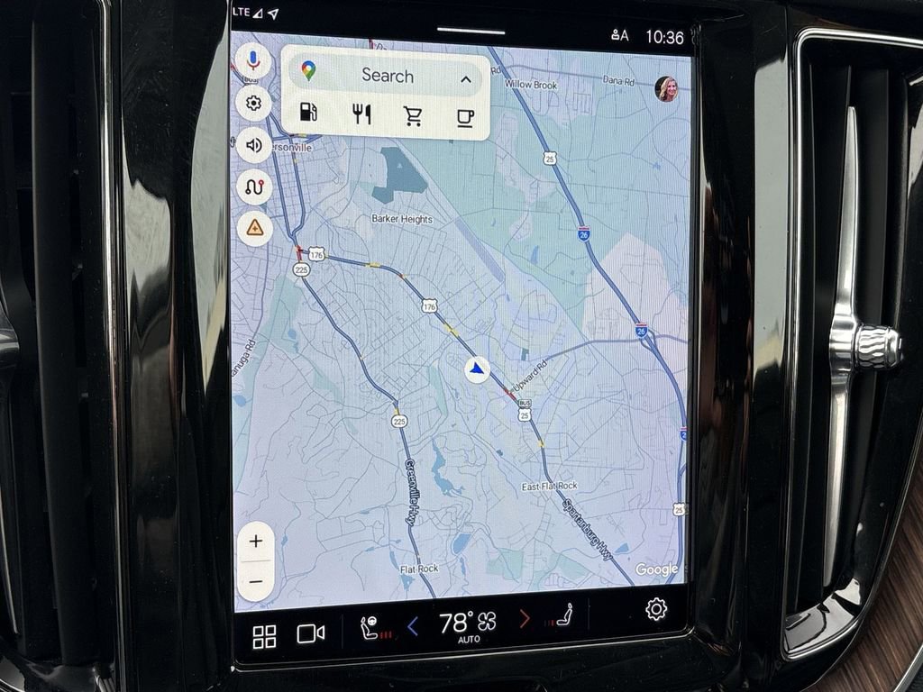 Used 2022 Volvo XC60 B5 Momentum w/ Climate Package image 14