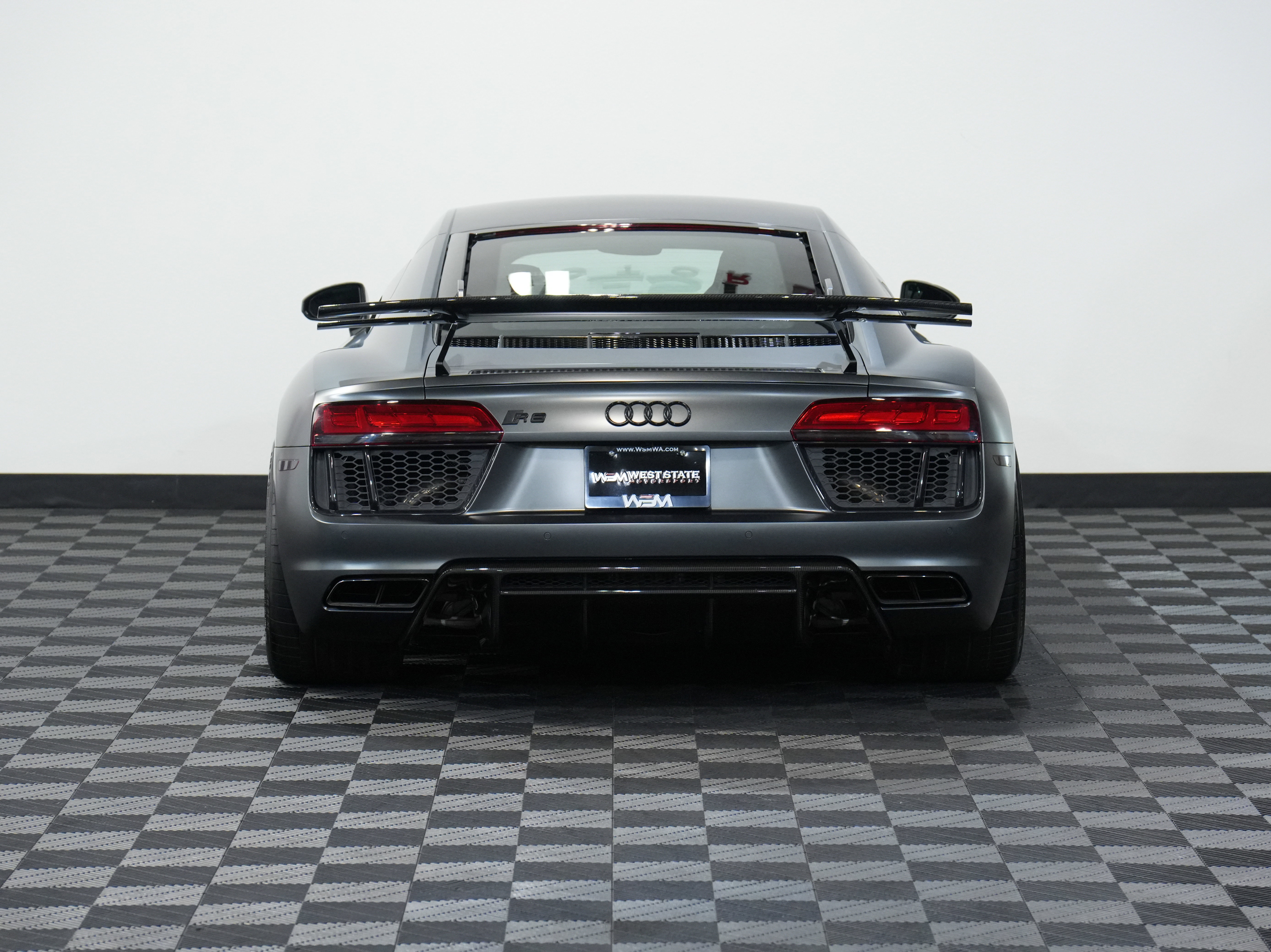 Used 2017 Audi R8 V10 plus image 7