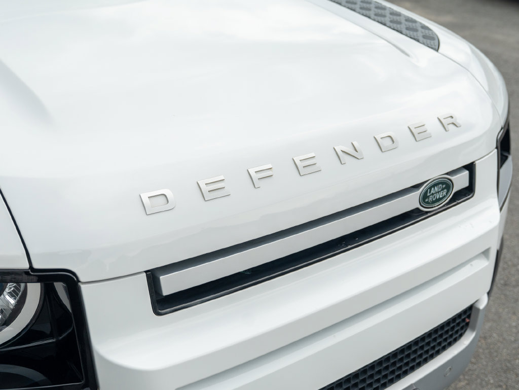 Used 2023 Land Rover Defender 110 AWD/4WD image 16