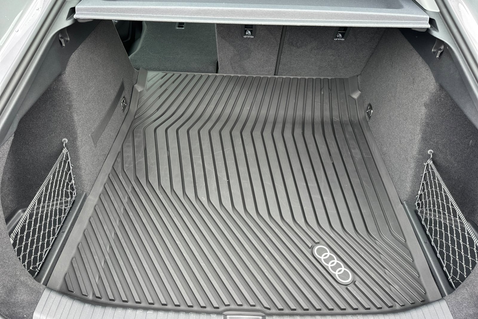 Used 2025 Audi A6 e-tron Premium Plus w/ Premium Plus image 16