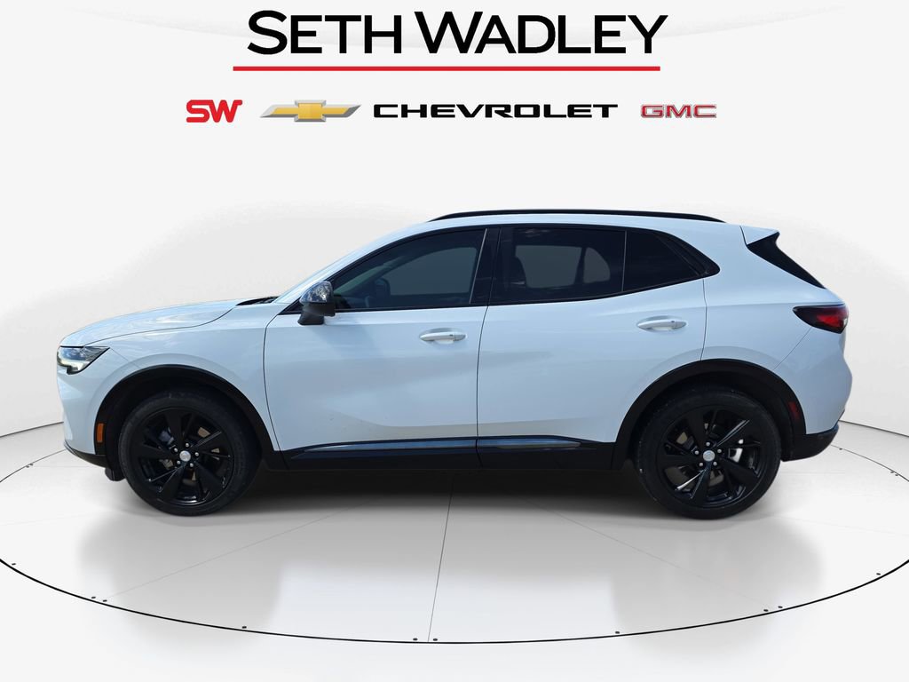 Used 2021 Buick Envision Essence w/ Sport Touring Package FWD image 4