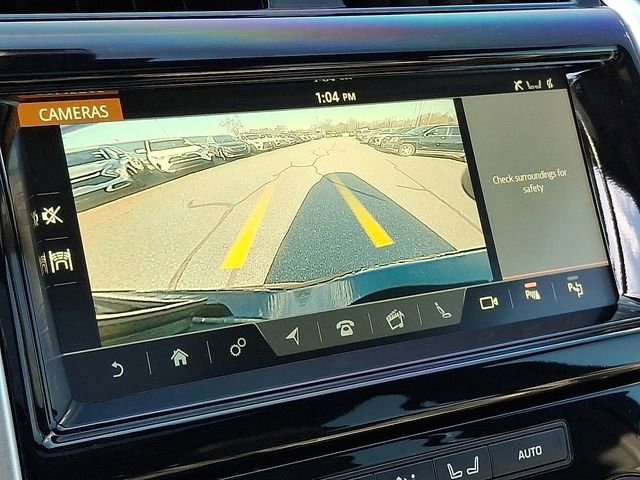 Used 2020 Land Rover Discovery HSE image 15