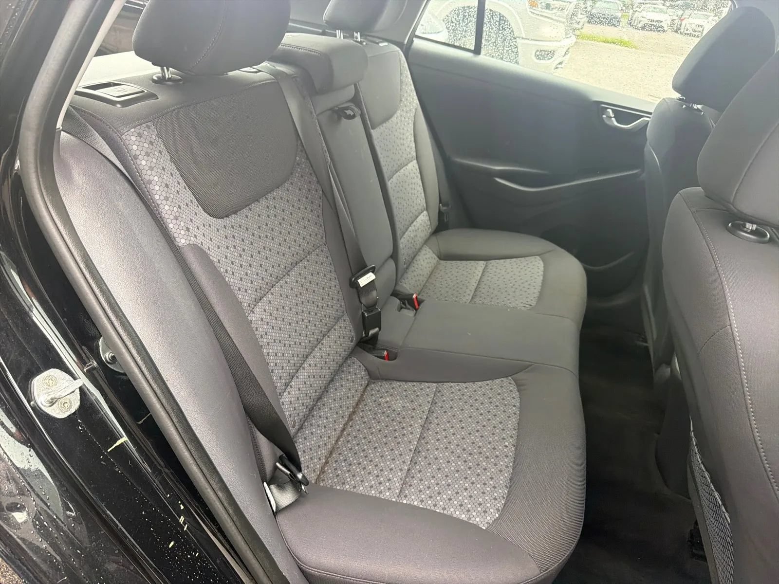 Used 2019 Hyundai Ioniq Electric FWD image 17