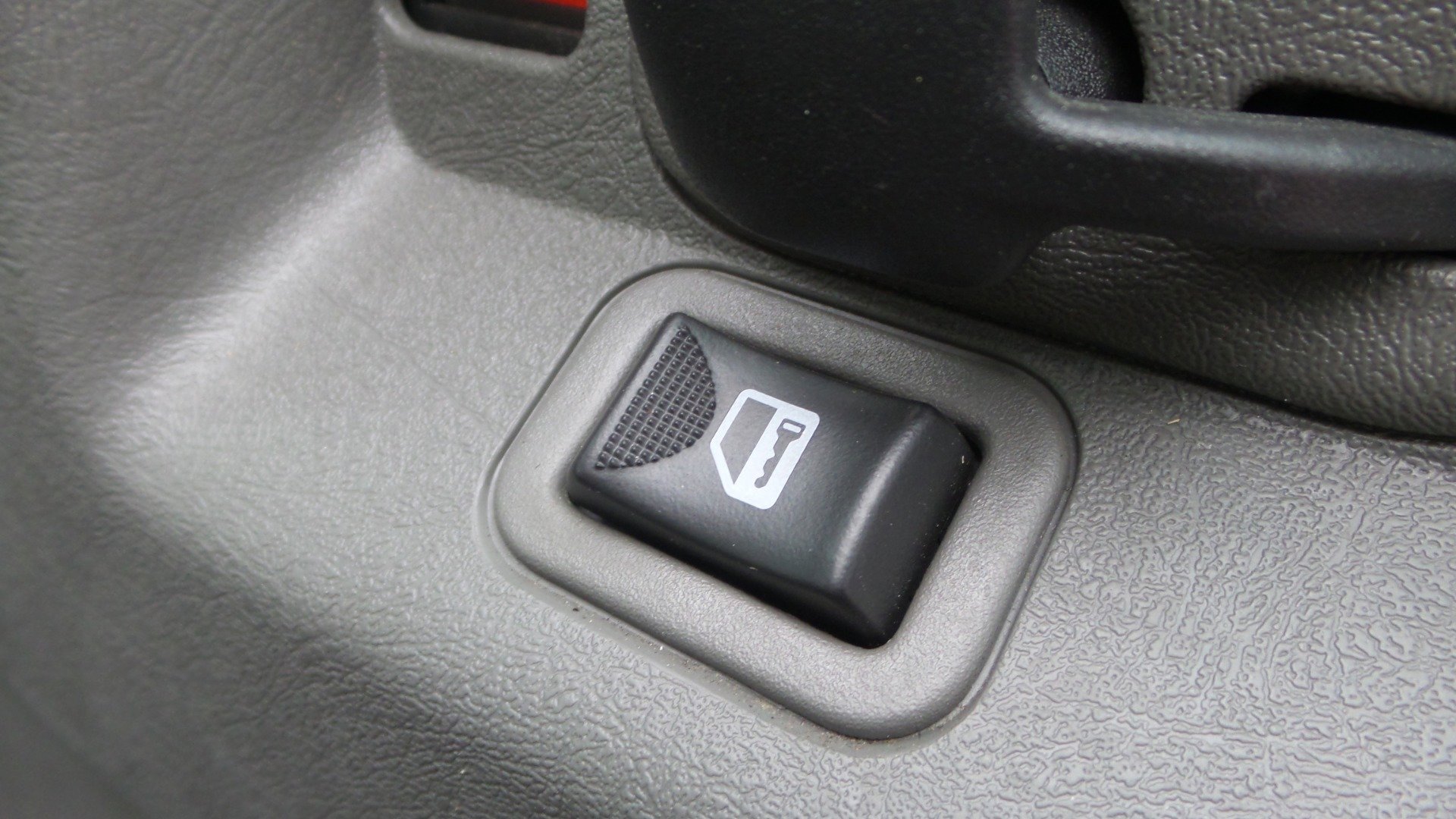 Used 2019 Chevrolet Express 2500 w/ Driver Convenience Package image 19