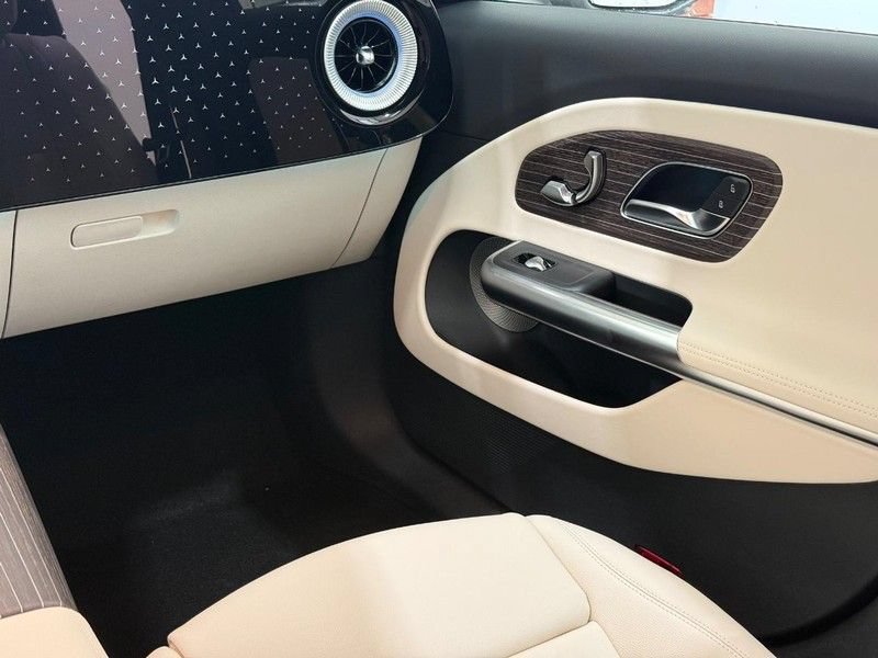 New 2027 Mercedes-Benz CLA 350 image 9